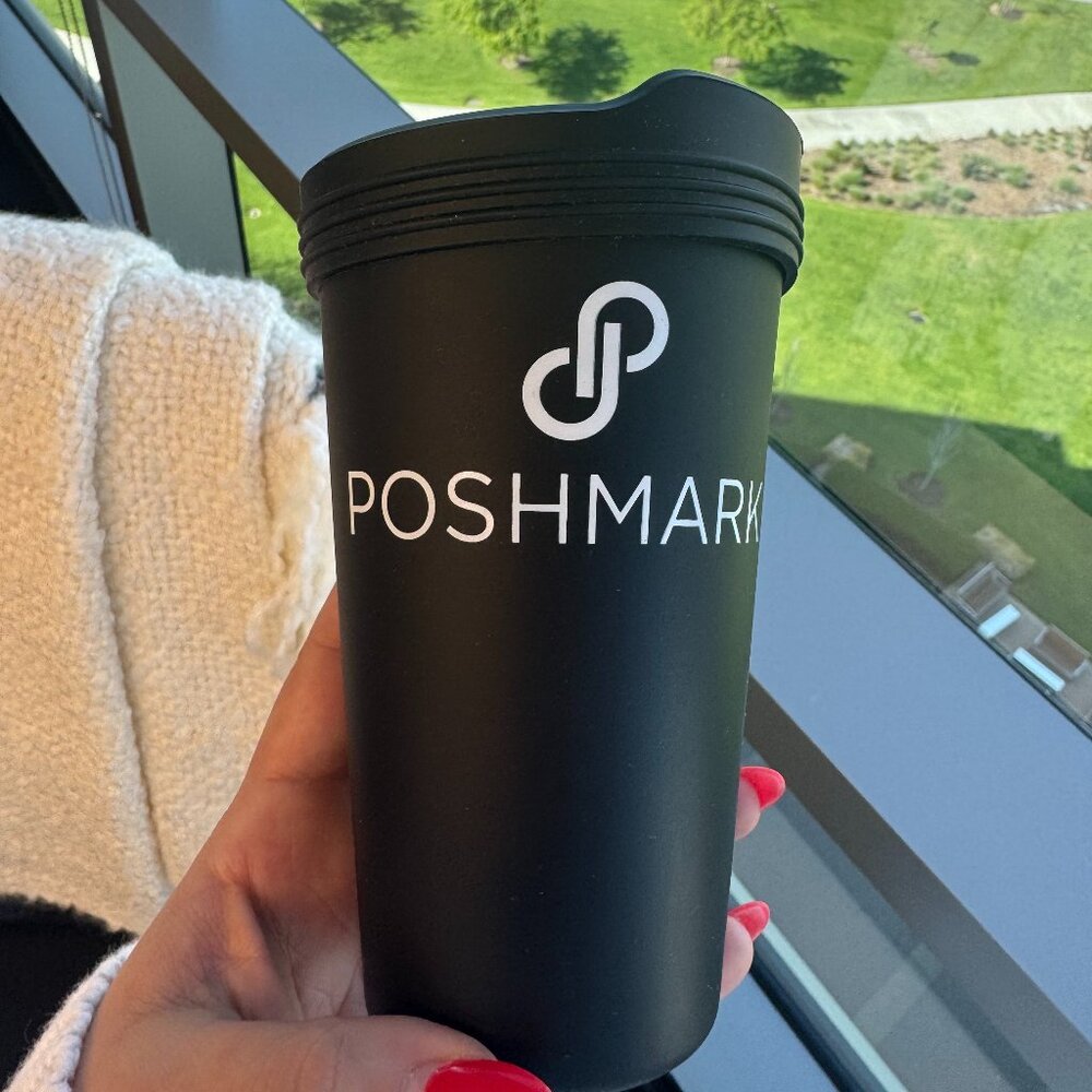 GIVEAWAY Poshmark Rubber Tumbler